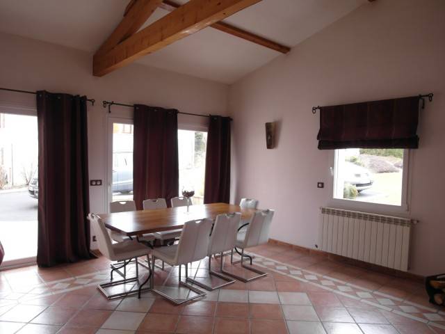 Maison individuelle St Agrève Villa Tout confort sans travaux Maison individuelle St Agrève Proche centre ville Villa Tout confort sans travaux