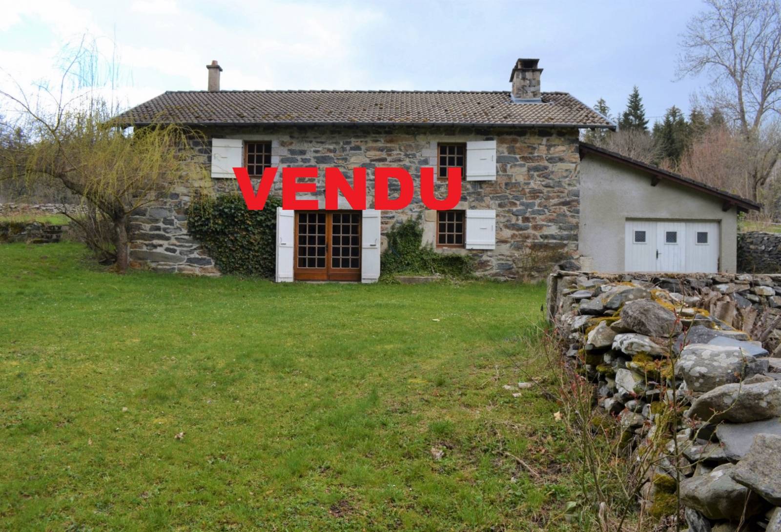 Coquette ferme à St Jeures