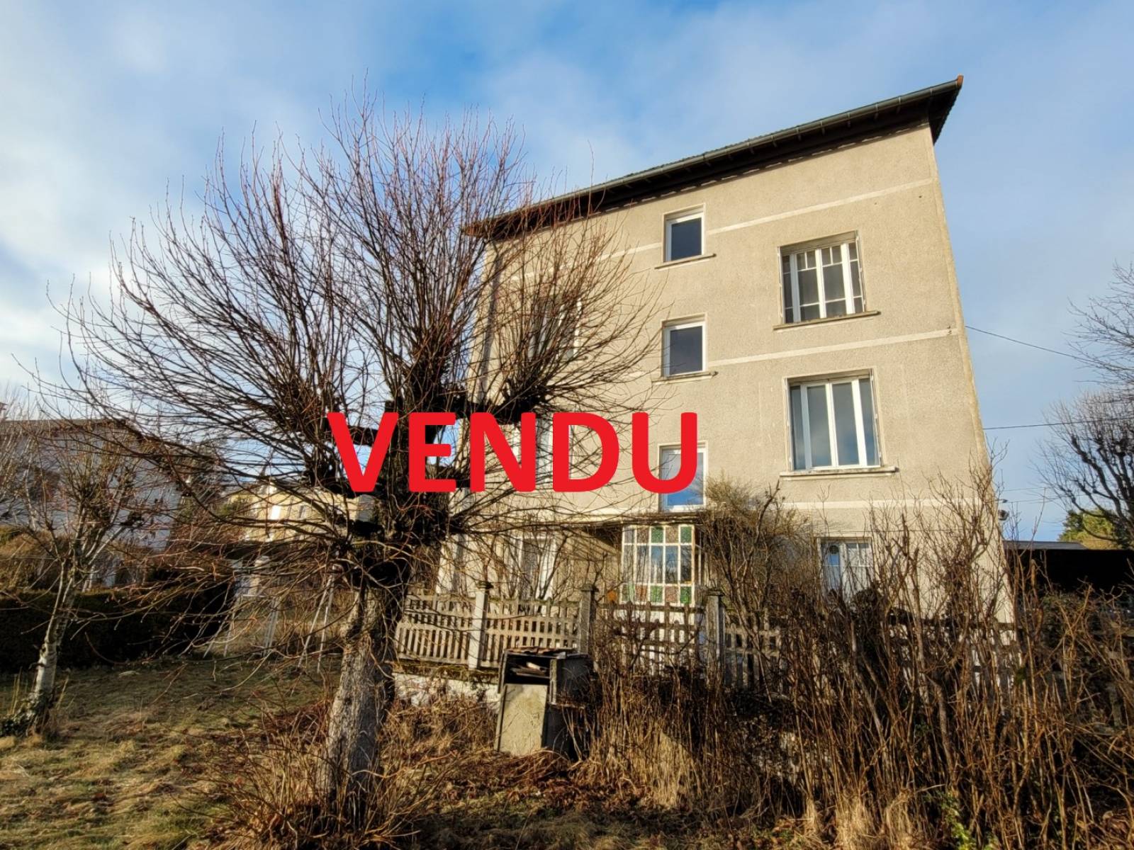 Maison proche du centre du village à renover au Chambon sur Lignon