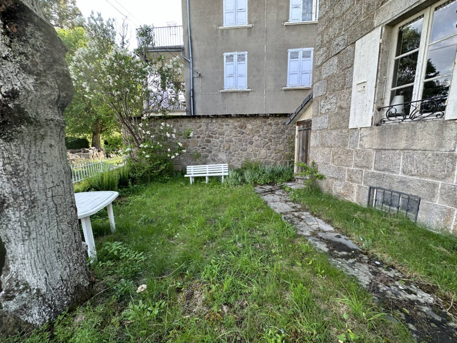 Ferme à rénover proche du village du Chambon sur Lignon