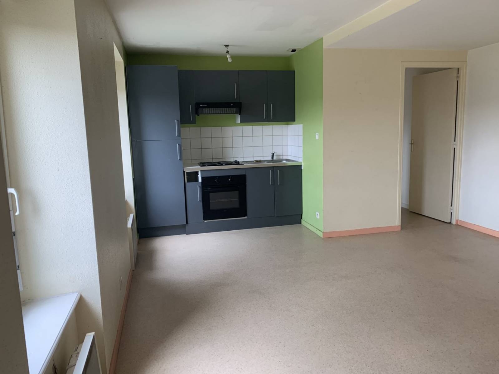 Appartement au 2ème étage à rafraichir au centre du village du Chambon sur Lignon