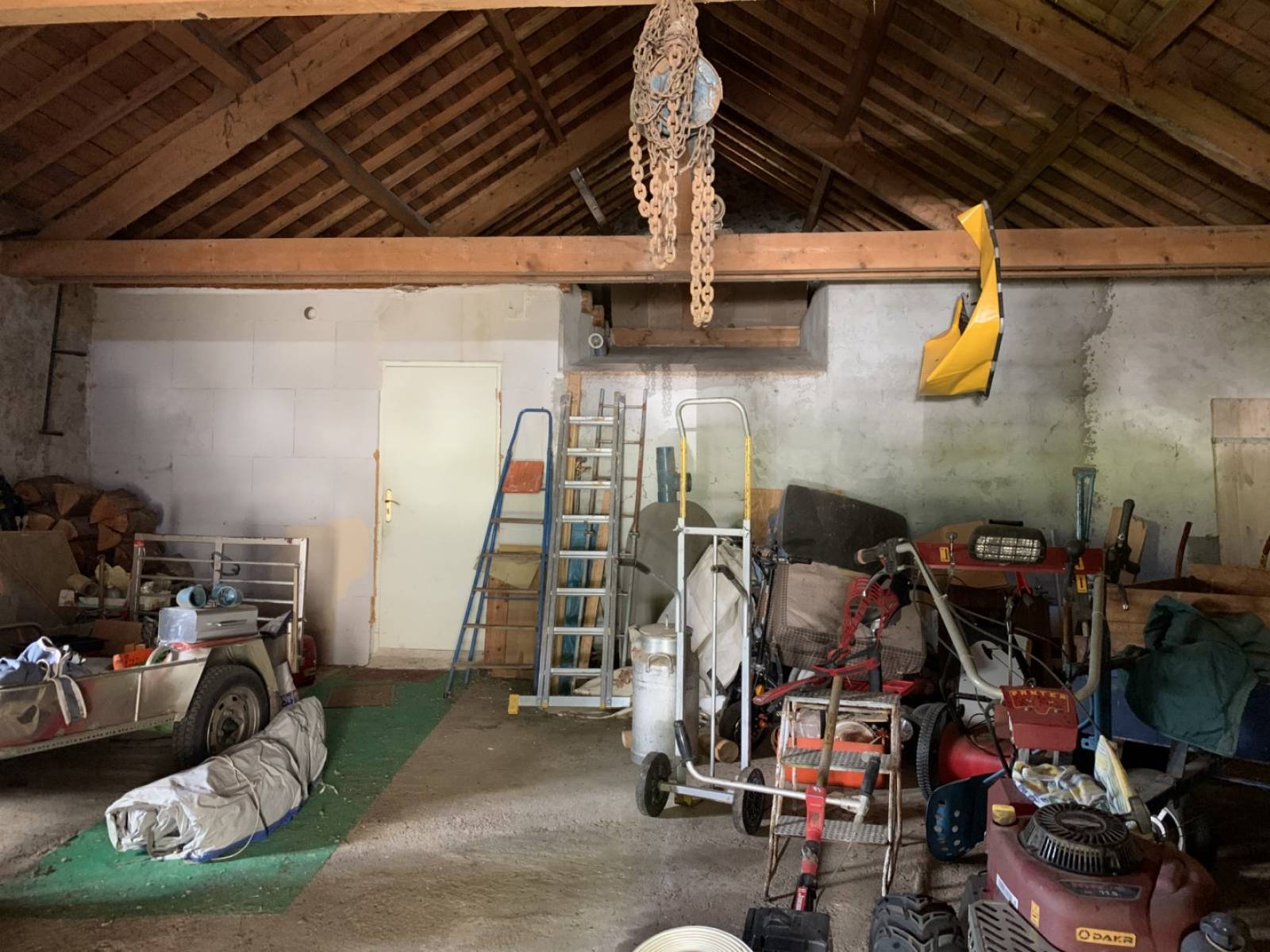 Ferme à rénover avec terrain 07