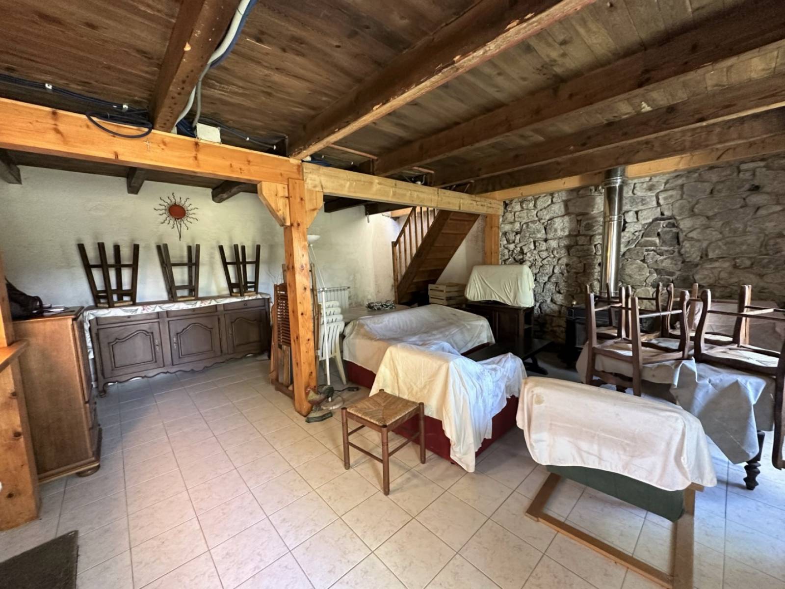 Maison mitoyenne avec jardinet en campagne de Mars