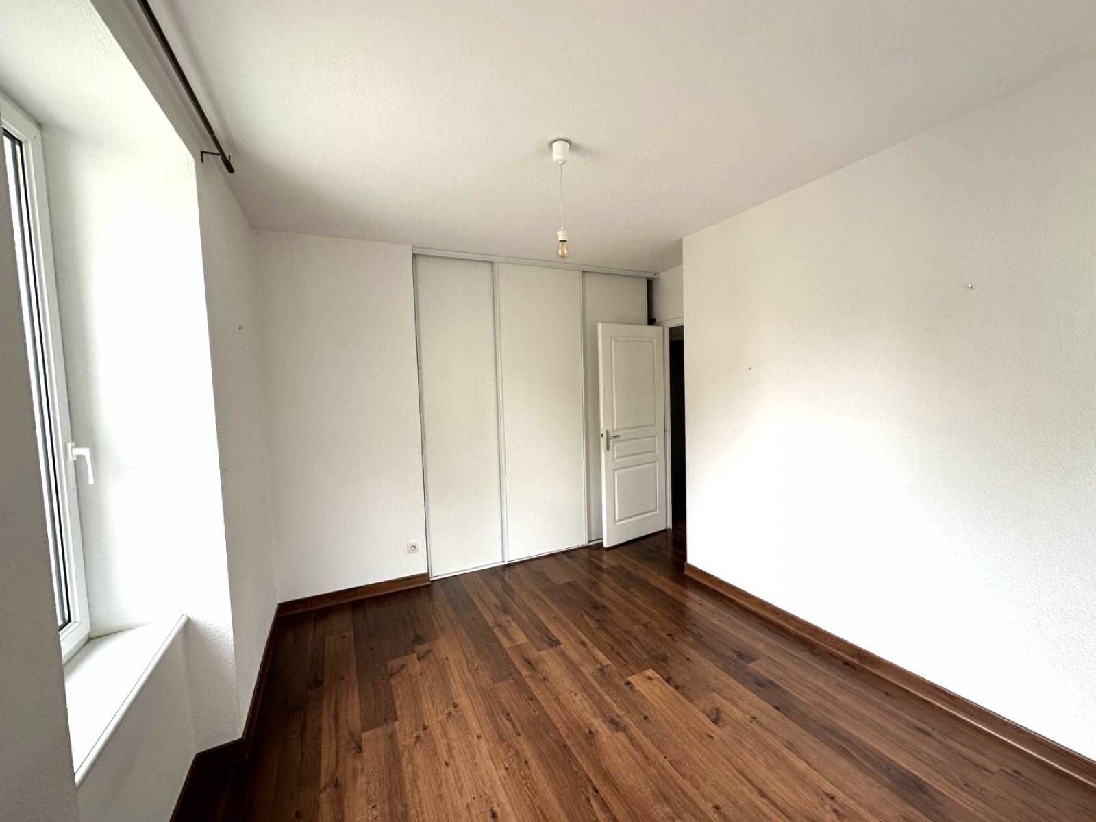 Appartement T4 sans travaux avec balcons au Chambon sur Lignon