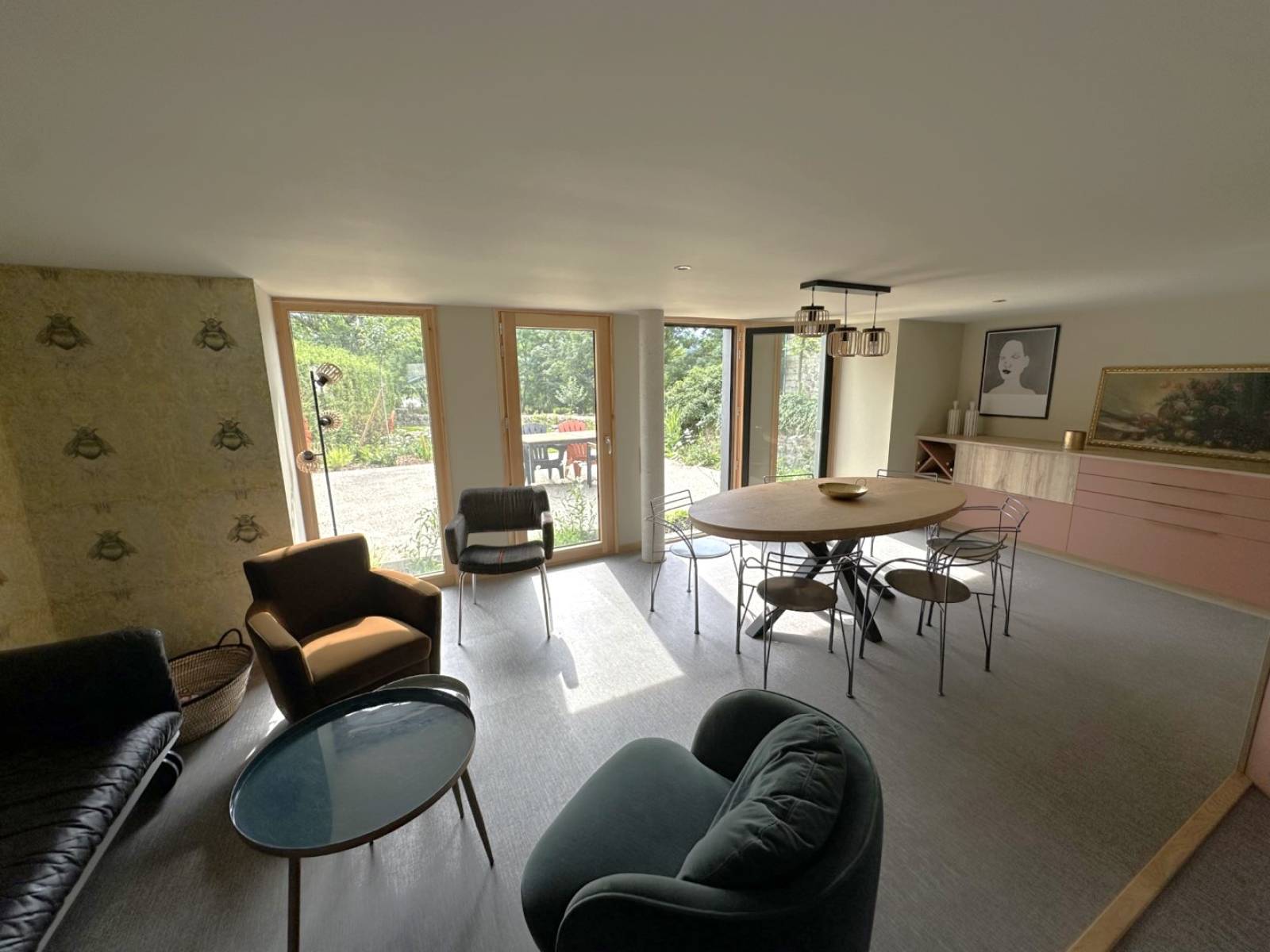 Maison de bourg entièrement rénovée avec jardin à Chenereilles