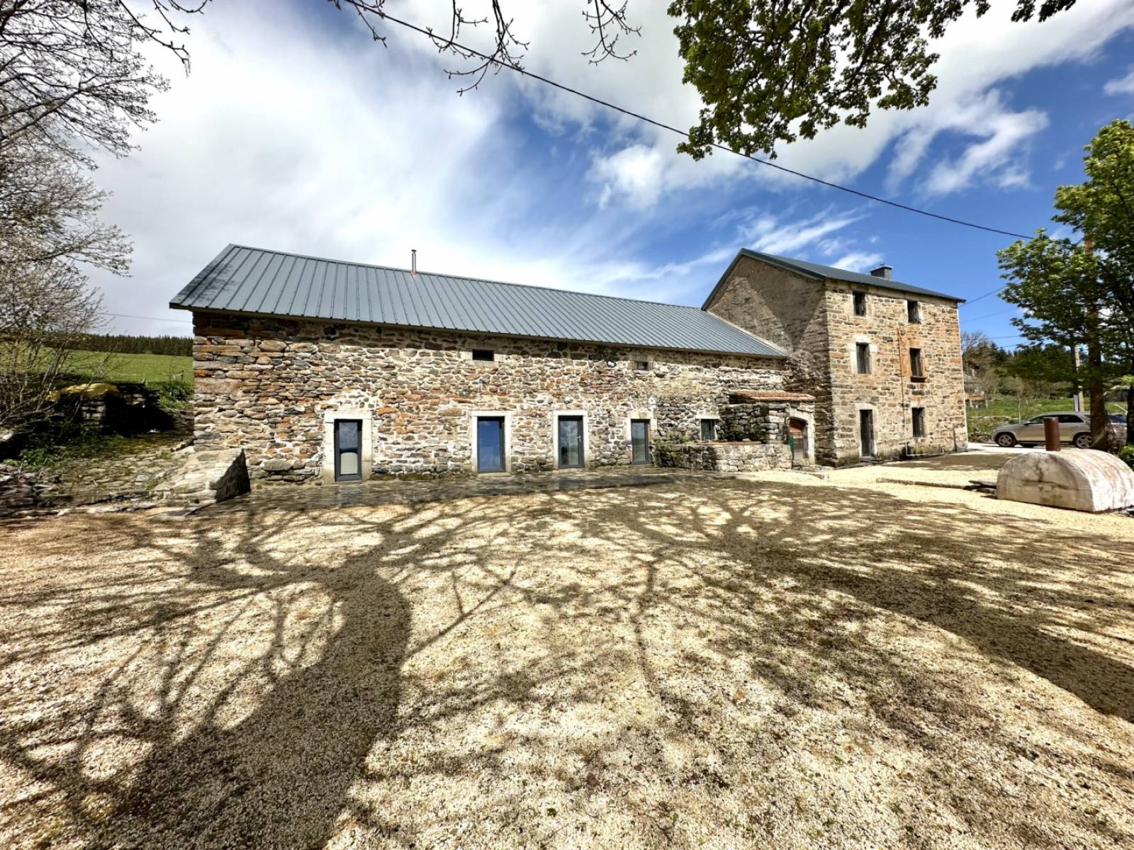Ferme dans hameau isolé avec vue à Freycenet La Cuche