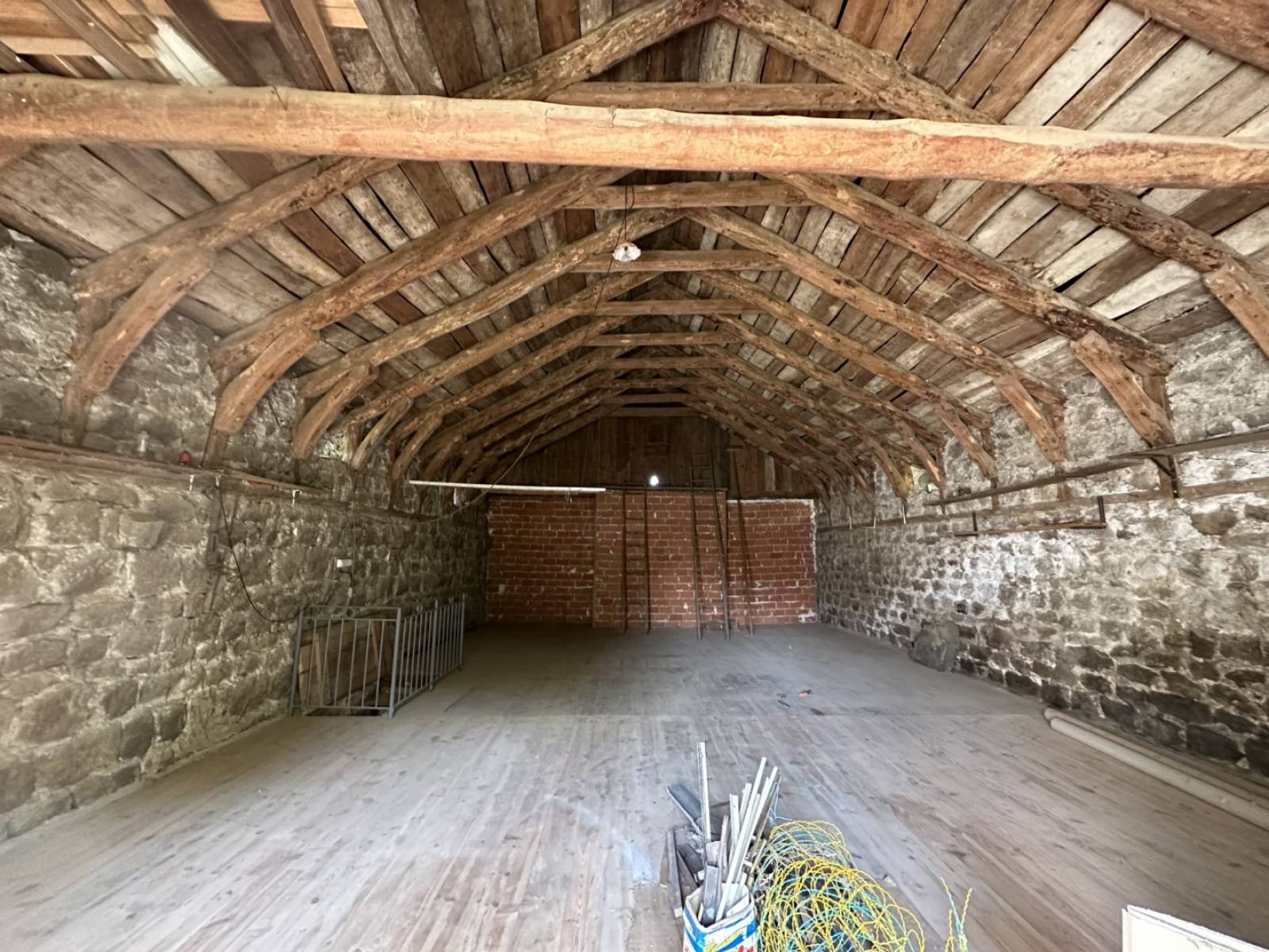 Ferme à rénover proche du village du Chambon sur Lignon