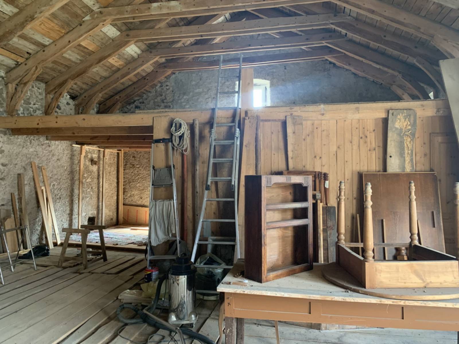 Maison atypique avec annexe au Mazet St Voy