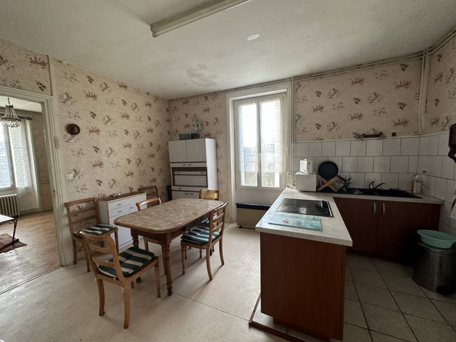 Maison proche du centre du village à renover au Chambon sur Lignon