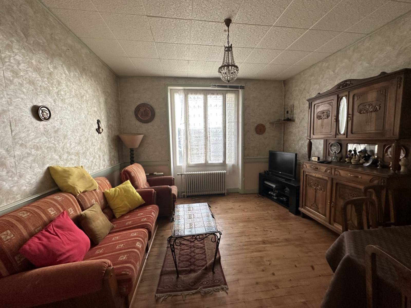 Maison proche du centre du village à renover au Chambon sur Lignon