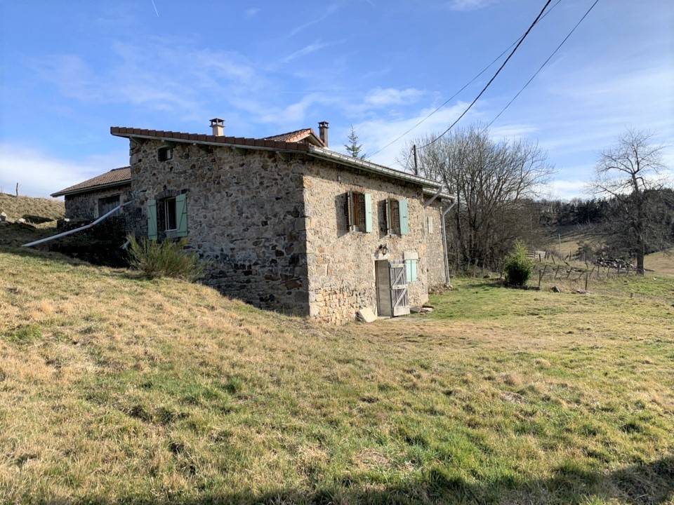 Ferme avec travaux à vendre