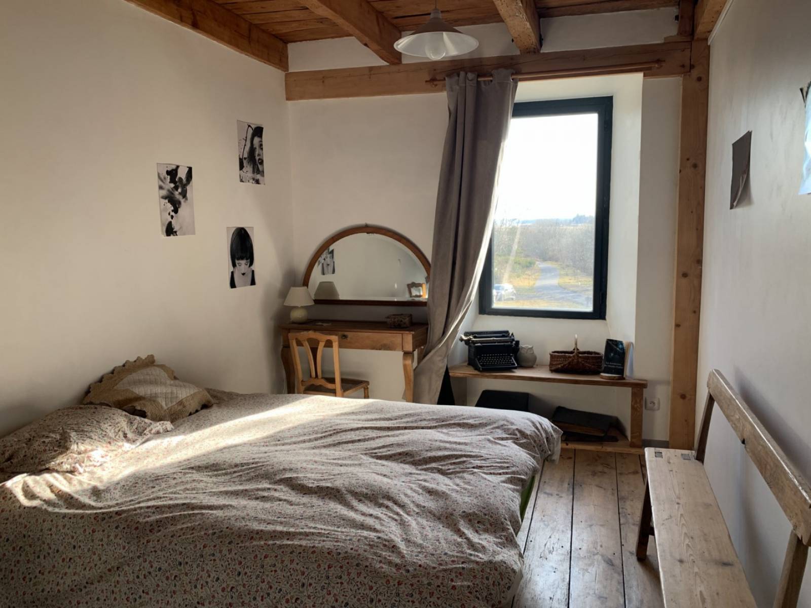 Presbytère dans bel environnement aux Vastres