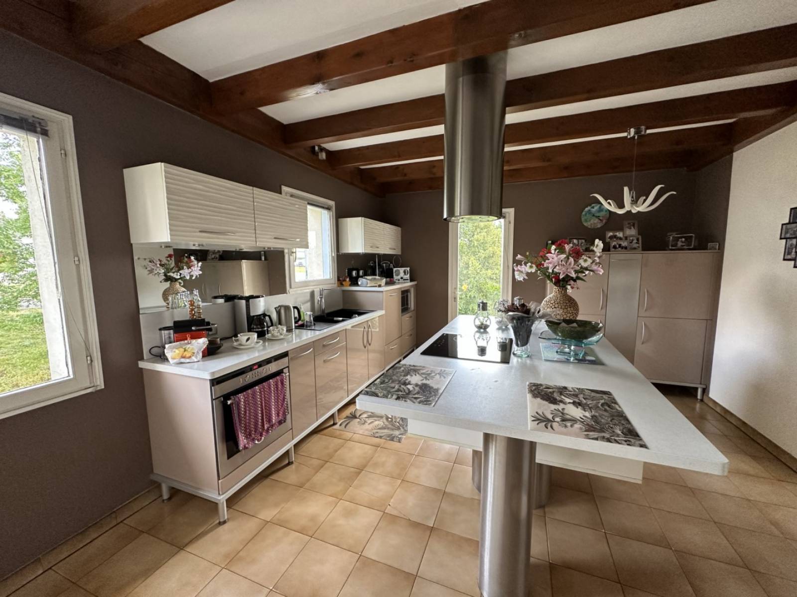 Villa dans quartier résidentiel à Saint-Agrève