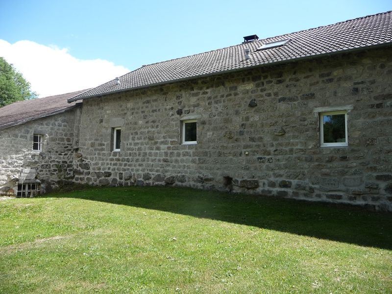 Ferme rénovée Le Mazet St Voy Tout confort. Terrasse. Garage.