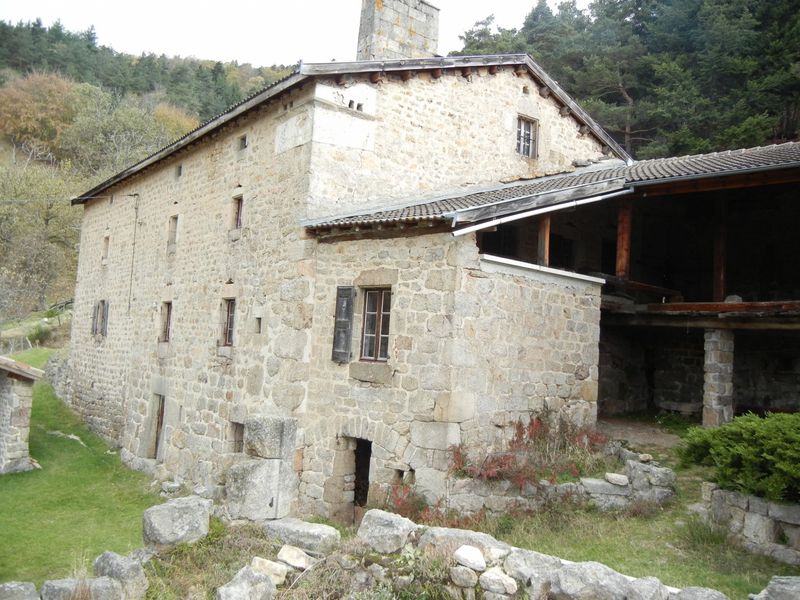 Ferme T6 Campagne de La Louvesc Beaucoup de charme Ferme 6 Campagne de La Louvesc Ardèche Beaucoup de charme