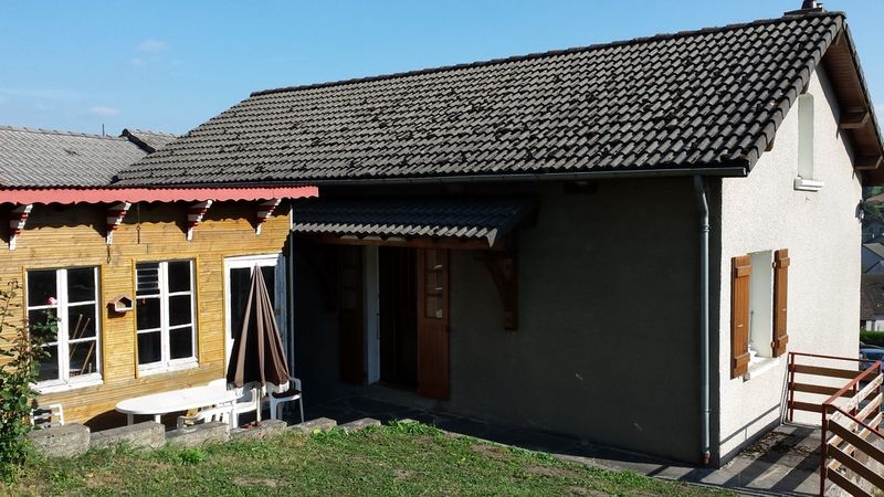 Maison de village Le Mazet St Voy 2 appartements. Dépendances. Centre village. Maison de village Le Mazet St Voy 2 appartements. Dépendances. Centre village.