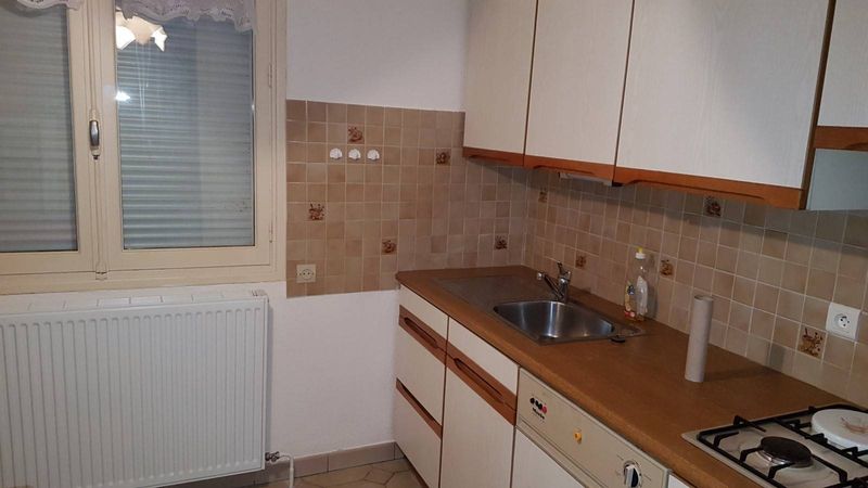 Proche du village, dans une impasse, jolie maison Chambonnaise