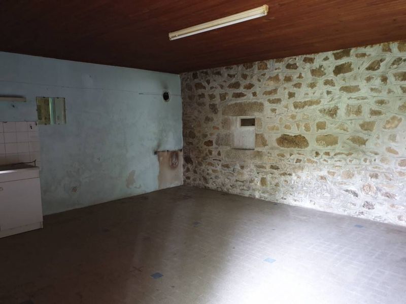 Ancienne école sur Devesset