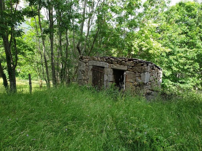 Ancienne école sur Devesset