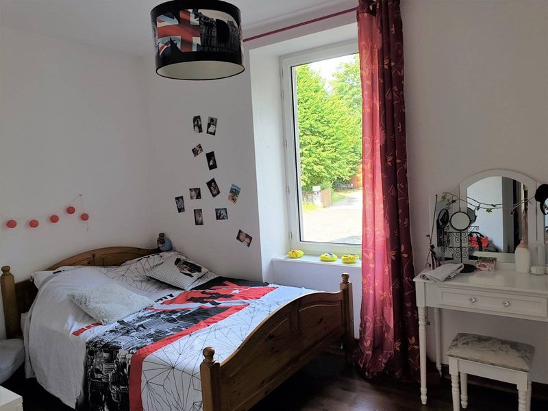 A louer appartement 43400