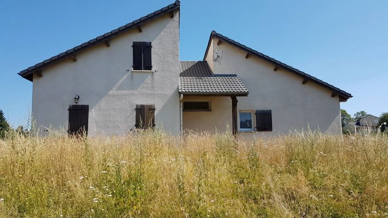 A vendre, villa proche centre ville à Saint Agrève