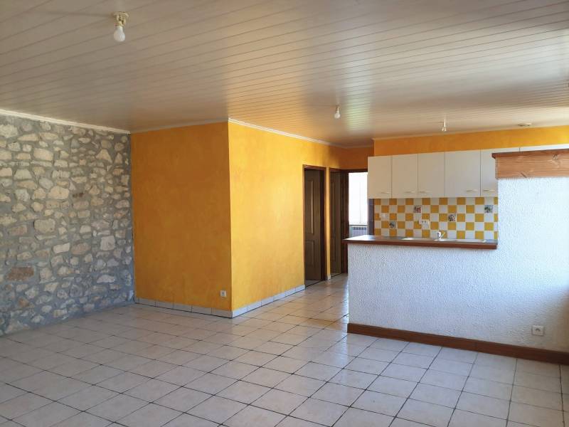 Appartement T3 au centre du village du Chambon sur Lignon