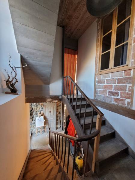 Presbytère dans bel environnement aux Vastres