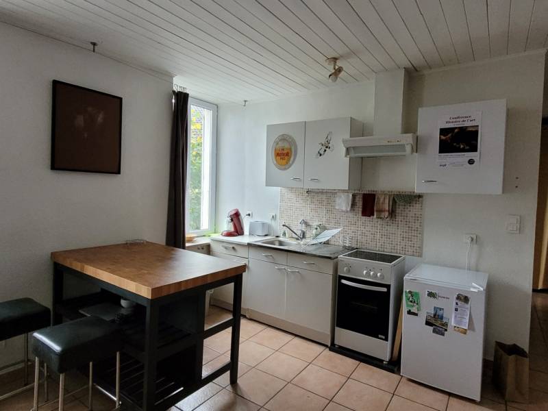 T2 à louer meublé au centre du village