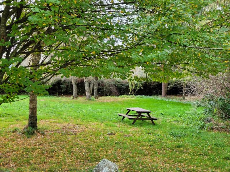 Propriété sur 8 000 m² de terrain proche du village de Tence