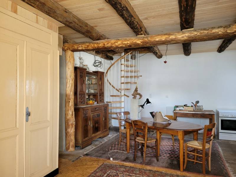 Ferme dans un hameau isolé à Mars