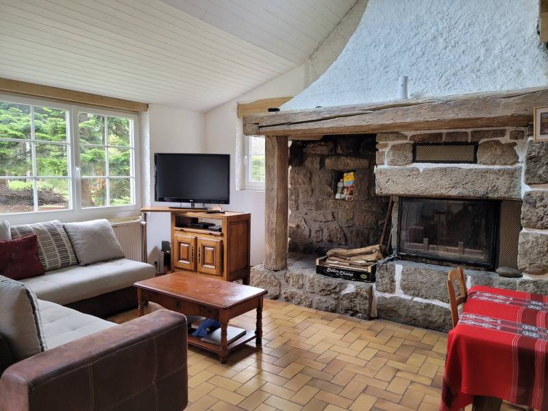 Maison dans hameau proche du centre du Chambon sur Lignon