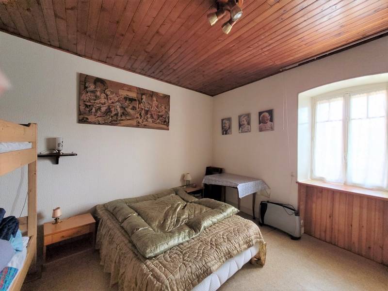 Maison de village au Mazet St Voy