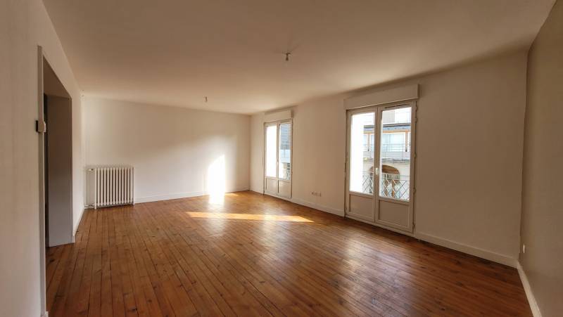 Appartement avec extérieur au centre du village du Chambon sur Lignon