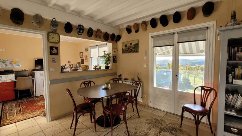 Charmante maison des années 80 avec très belle vue campagne du  Mazet Saint Voy