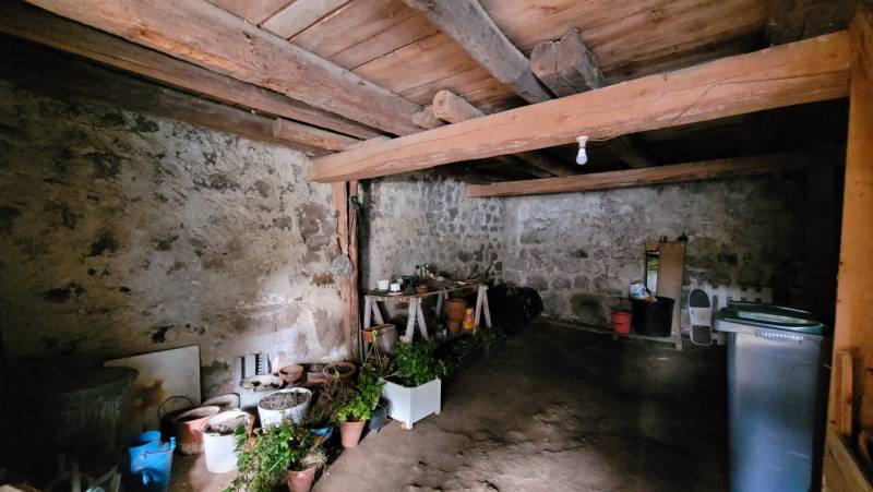 Ferme à rénover en plein centre du village du Chambon sur Lignon