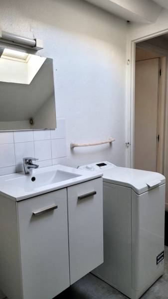 Petit T2 meublé au centre du village du Chambon sur Lignon