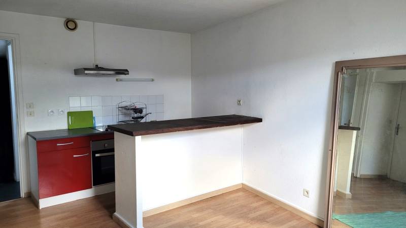 Petit T2 meublé au centre du village du Chambon sur Lignon