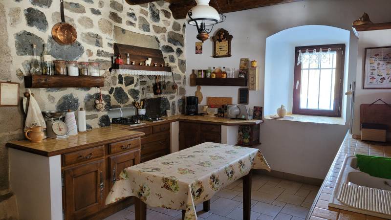 Propriété avec gite dans un hameau à Mars