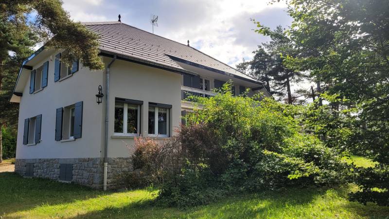 Maison bourgeoise rénovée proche du centre du Chambon sur Lignon