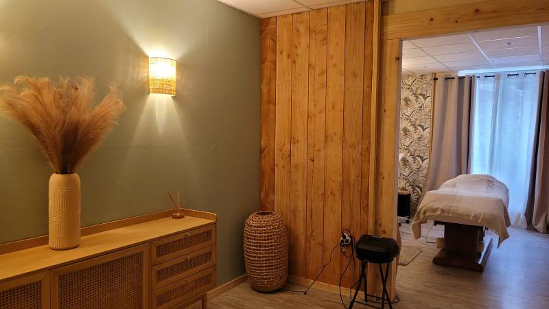 Murs commerciaux au centre du village du Chambon sur Lignon