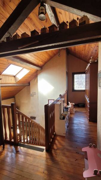 Maison sur 8500m² de terrain au Chambon sur Lignon