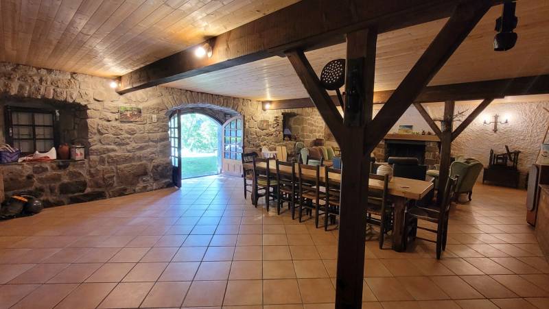 Ferme rénovée 5Ha Devesset