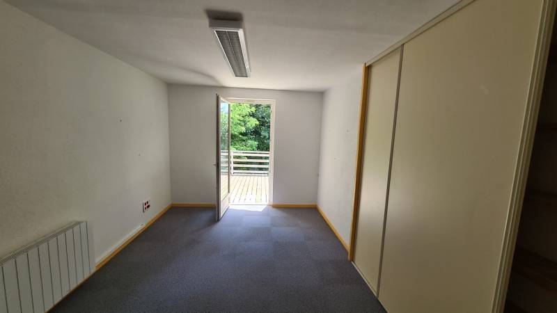 Ancienne maison à réhabiliter entièrement au Chambon sur Lignon