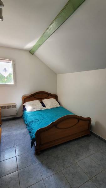 Maison sur 2 000 m² de terrain, très bel environnement à Tence