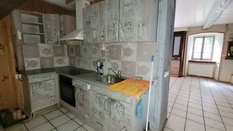 Ferme à rénover sur la commune des Vastres