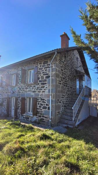 Maison en pierre à rénover sur la commune du Mazet st Voy
