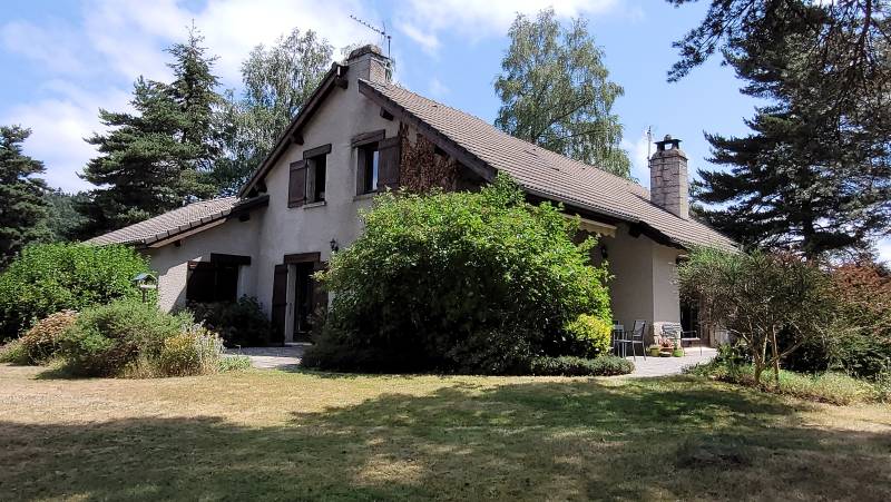 Maison T6 au Chambon sur Lignon