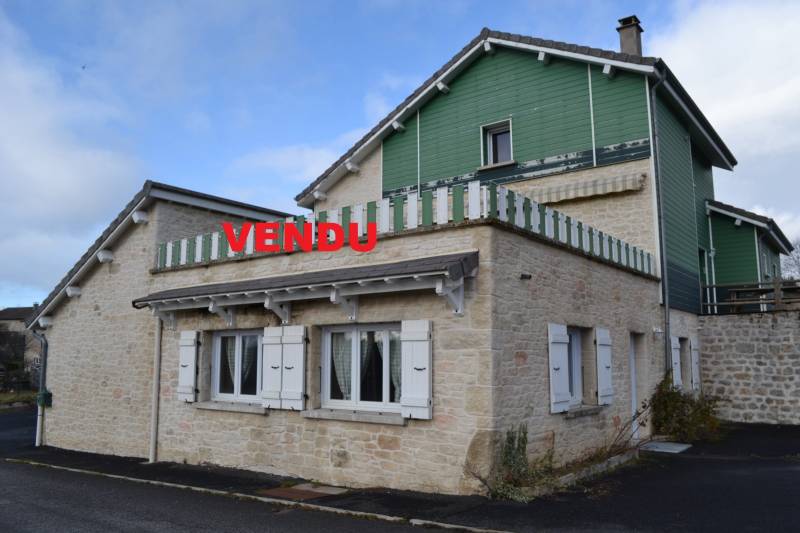 Campagne de Tence. Villa de 2007 spacieuse et lumineuse