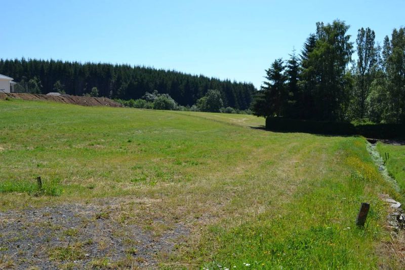 Terrain constructible Saint Agrève à l'orée du village