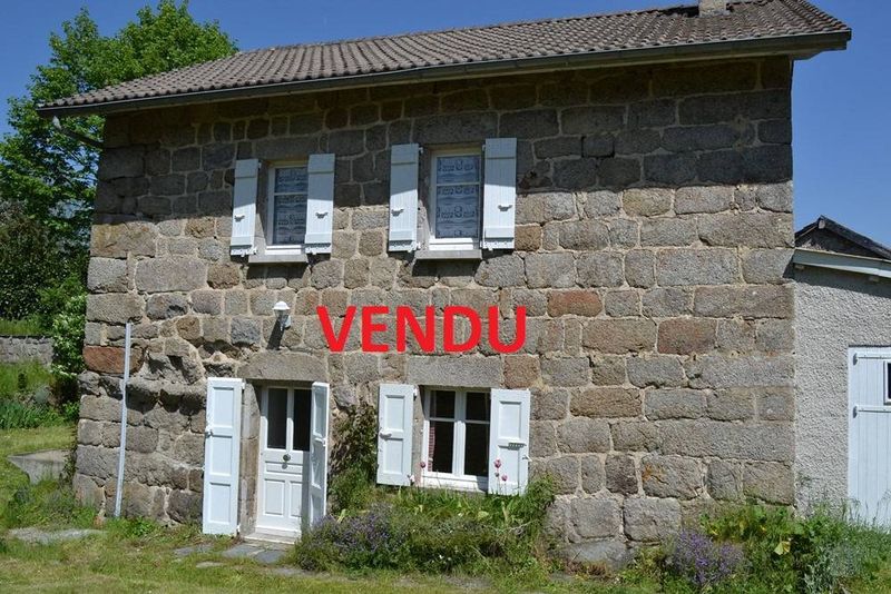 Ancien corps de ferme  T4 Campagne du Mazet St Voy Carré d'habitation d'une ancienne ferme